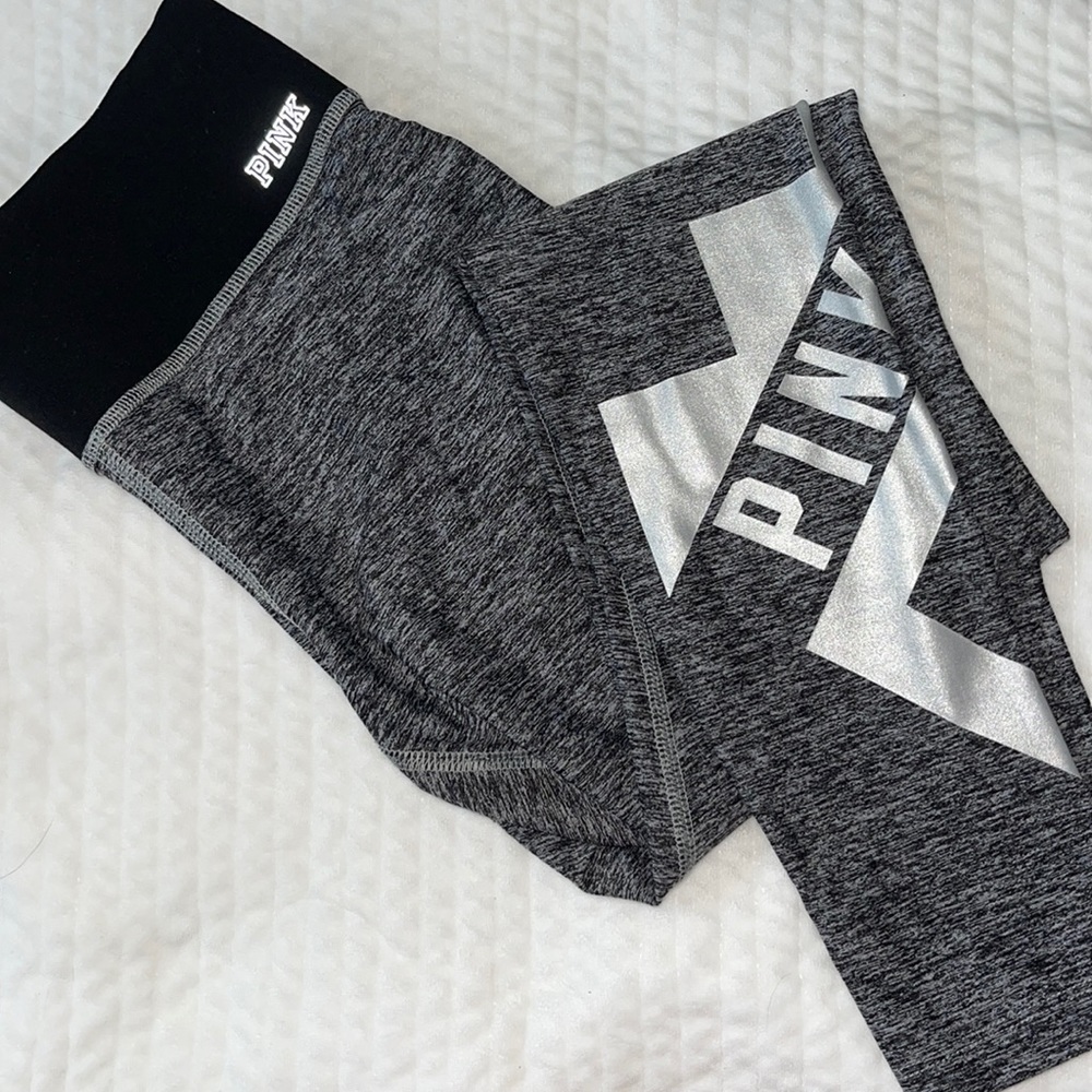NWOT Victorias Secret PINK Yoga Reflective Legging